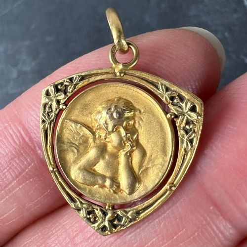 VINTAGE FRENCH RAPHAELS CHERUB FORGET ME NOT 18K YELLOW GOLD CHARM PENDANT - ADDITIONAL PHOTO 4
