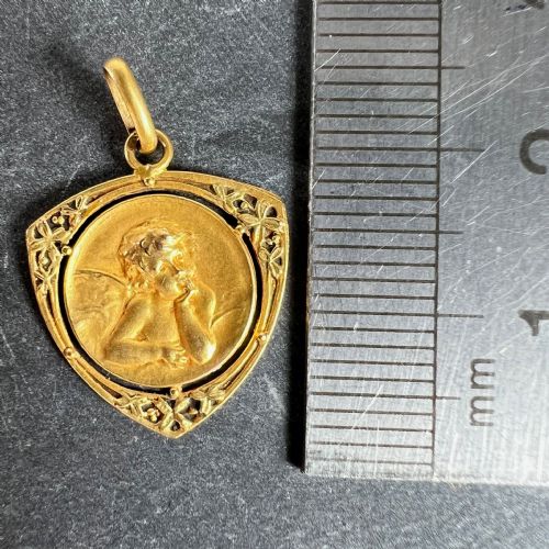 VINTAGE FRENCH RAPHAELS CHERUB FORGET ME NOT 18K YELLOW GOLD CHARM PENDANT - ADDITIONAL PHOTO 9