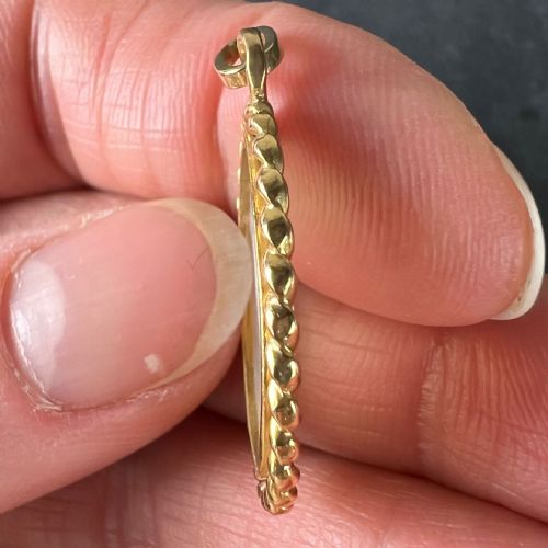 FRENCH OVAL MOTHER OF PEARL TWISTED WIRE FRAME 18K YELLOW GOLD CHARM PENDANT - ADDITIONAL PHOTO 7
