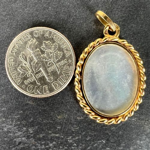 FRENCH OVAL MOTHER OF PEARL TWISTED WIRE FRAME 18K YELLOW GOLD CHARM PENDANT - ADDITIONAL PHOTO 10