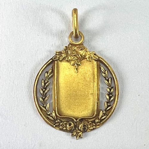 ANTIQUE FRENCH SHIELD FLOWERS ROSES LEAVES WREATH 18K YELLOW GOLD MEDAL PENDANT - ADDITIONAL PHOTO 11