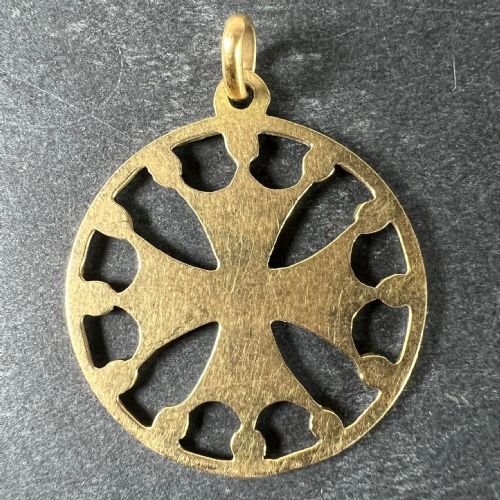 VINTAGE FRENCH 18K YELLOW GOLD RED ENAMEL MALTESE CROSS MEDAL CHARM PENDANT - ADDITIONAL PHOTO 2