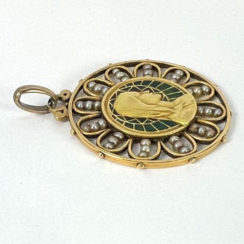 ANTIQUE FRENCH VIRGIN MARY 18K YELLOW GOLD PLIQUEAJOUR ENAMEL PEARL PENDANT MEDAL - ADDITIONAL PHOTO 18