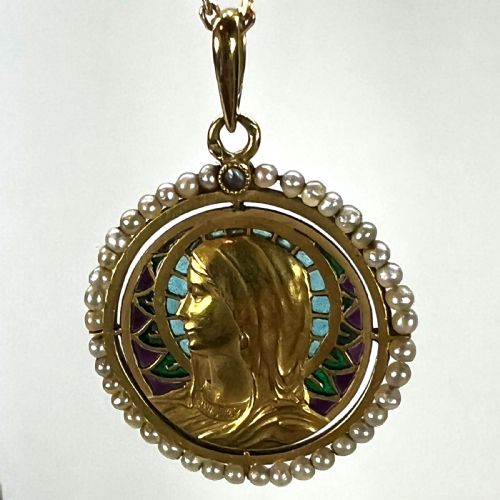 ANTIQUE FRENCH VIRGIN MARY 18K YELLOW GOLD PLIQUEAJOUR ENAMEL PEARL PENDANT MEDAL - ADDITIONAL PHOTO 20