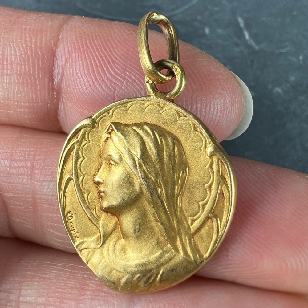 French Dropsy Virgin Mary 18K Yellow Gold Medal Pendant View V