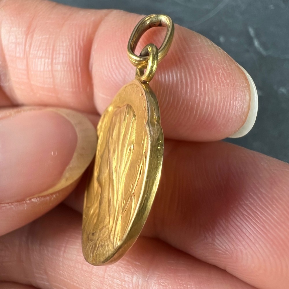 French Dropsy Virgin Mary 18K Yellow Gold Medal Pendant View VI