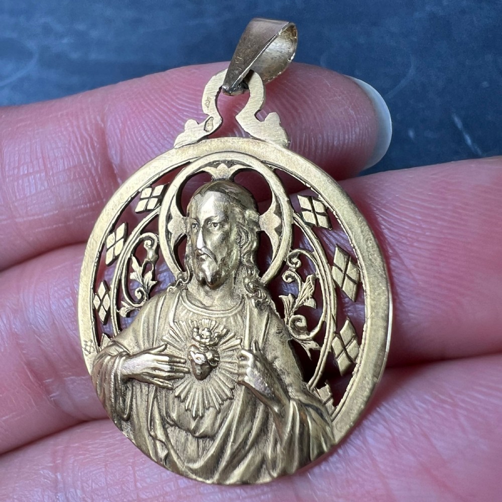 French Lavrillier Sacred Heart Madonna and Child 18K Yellow Gold Medal Pendant View VI