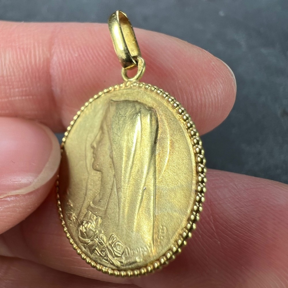 French Dropsy Virgin Mary 18K Yellow Gold Medal Pendant View VI