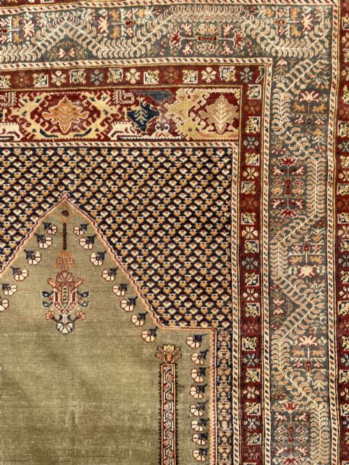 ANTIQUE ANATOLIAN GHIORDES PRAYER RUG - ADDITIONAL PHOTO 9