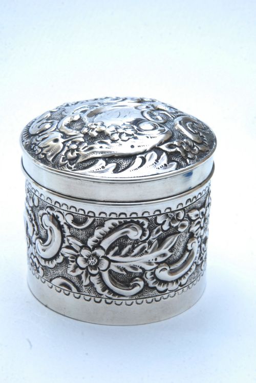 Victorian Repousse Silver Trinket Box / Pot 1895