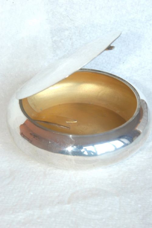 fig 2. Large Edwardian Solid Silver Snuff Box 1904