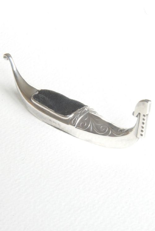 fig 3. Edwardian Gondola Pin Cushion 1908