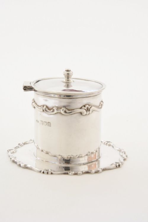 fig 1. Rare William Comyns Silver Inkwell 1913