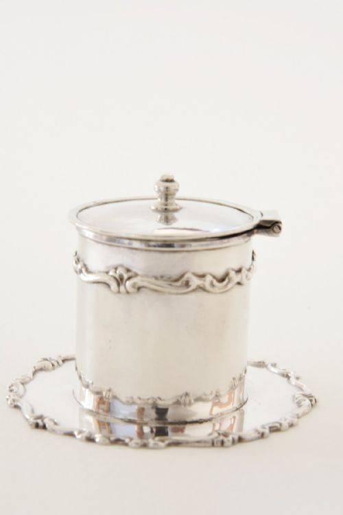 fig 2. Rare William Comyns Silver Inkwell 1913