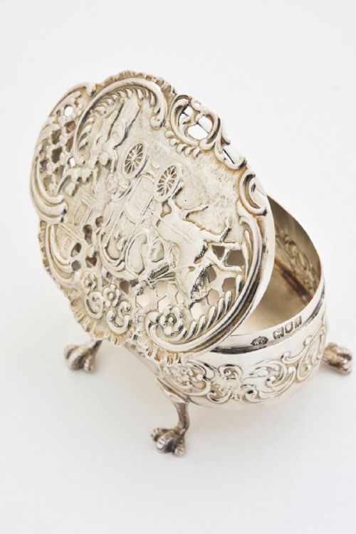 fig 2. Rare Edwardian Silver Potpourri Box by William Comyns 1904