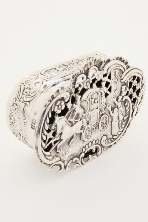 Solid Silver Potpourri Box by William Comyns 1906