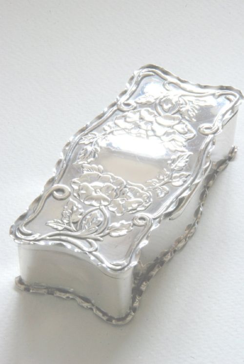 fig 2. Art Nouveau Solid Silver Trinket Box - Chester 1902