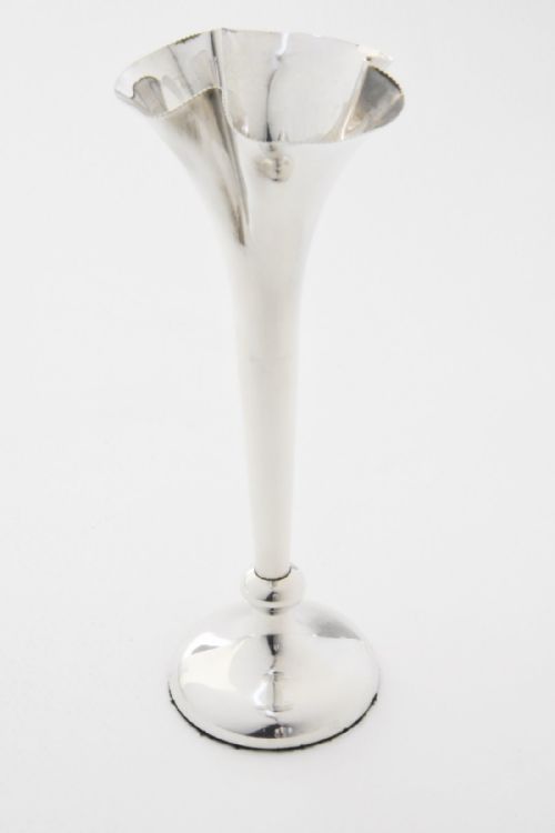 fig 3. Edwardian Trumpet Vase 1906