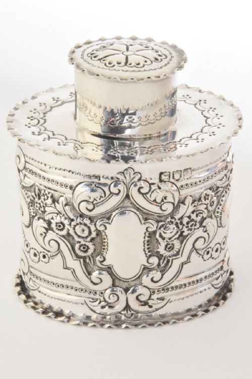 fig 1. Late Victorian Tea Caddy by G.M.Jackson 1896