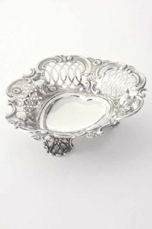 Solid Silver Heart Shaped Dish - William Hutton 1896