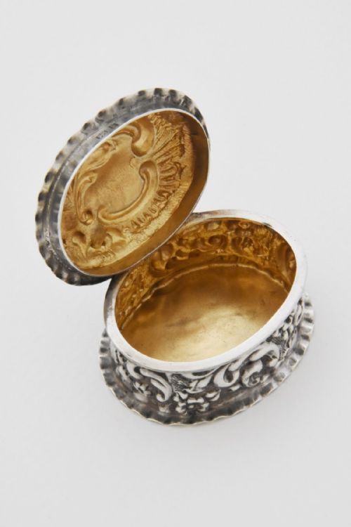 Victorian Solid Silver Snuff / Trinket Box 1900