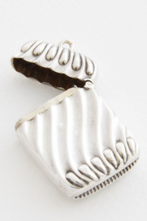fig 4. Victorian Solid Silver Vesta Case 1894