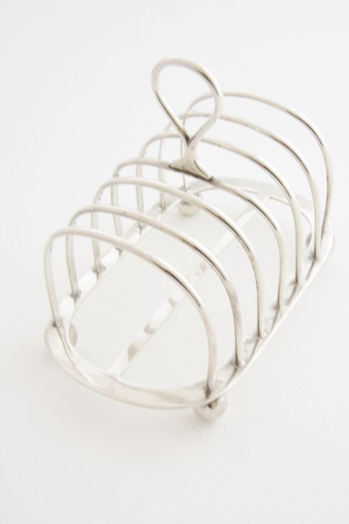 fig 2. Edwardian Solid Silver Six Slice Toast Rack 1905
