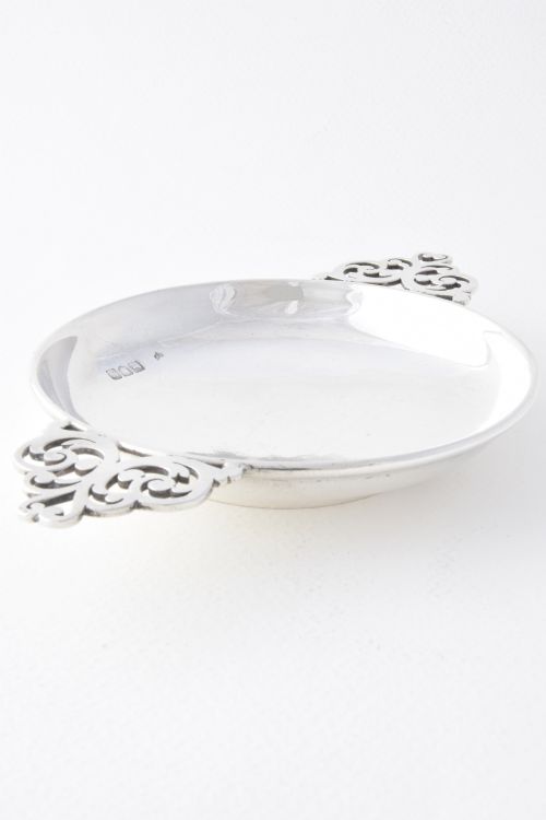 fig 2. Victorian Solid Silver Quaich 1898