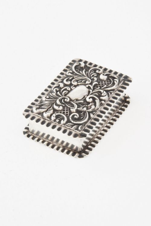 fig 1. Edwardian Solid Silver Pill Box 1902