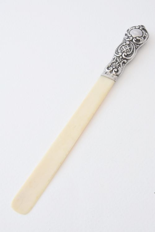 Victorian Silver Handled Page Turner 1898