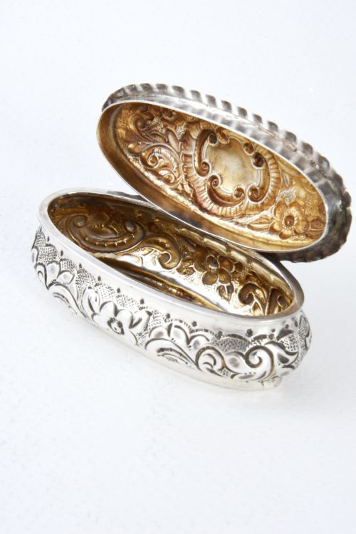 fig 3. Victorian Solid Silver Table Snuff Box 1900