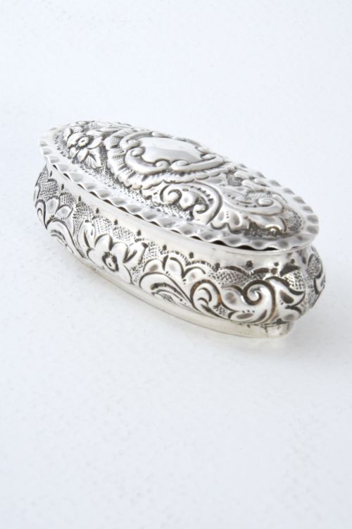 fig 4. Victorian Solid Silver Table Snuff Box 1900