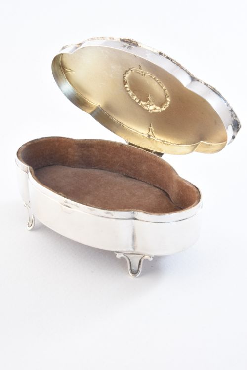 fig 2. Solid Silver Trinket Box 1919