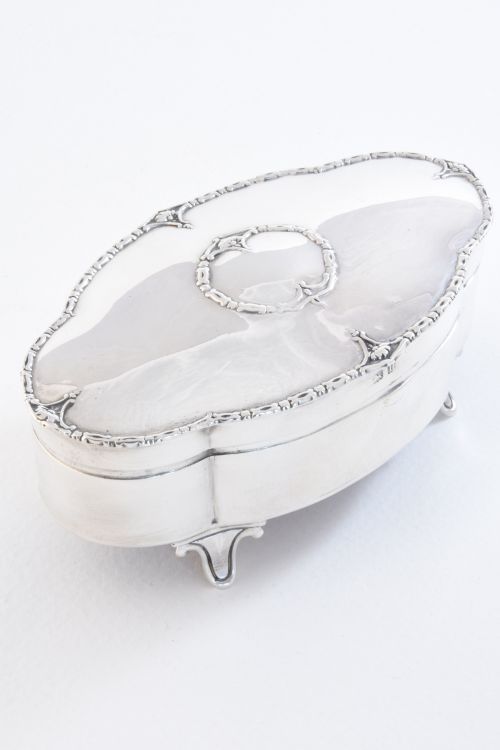 fig 4. Solid Silver Trinket Box 1919