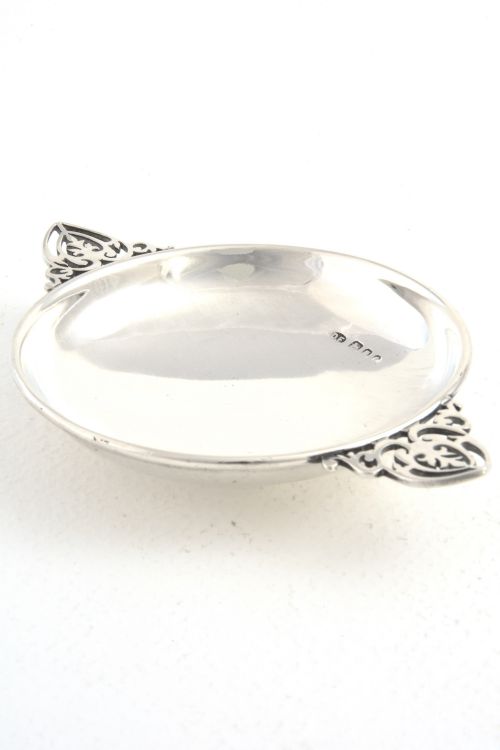 fig 3. Solid Silver Quaich 1920