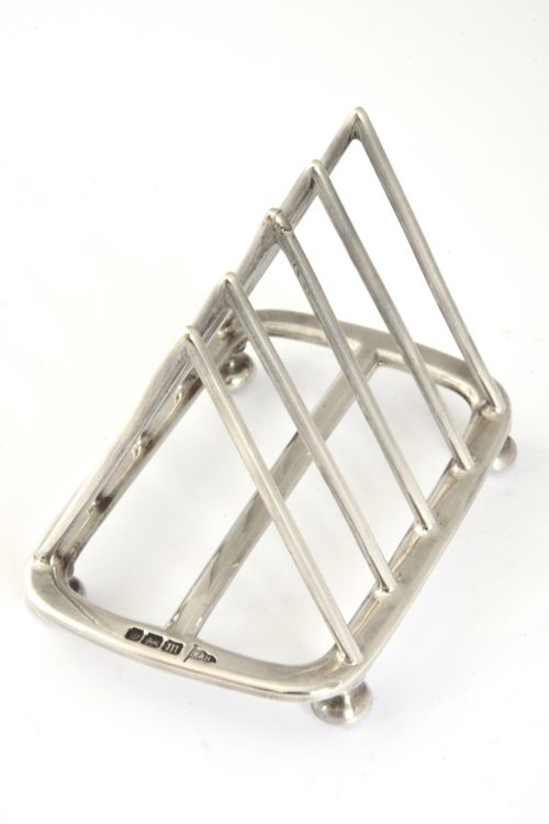 fig 2. Solid Silver Four Slice Toast Rack 1904