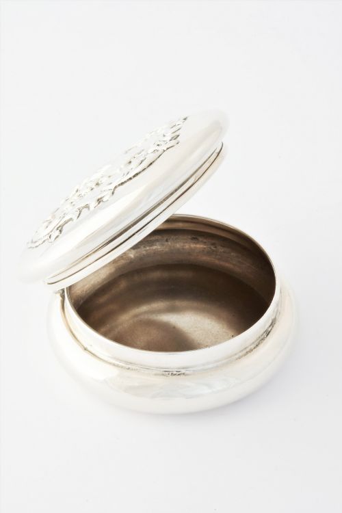 fig 1. Rare Edwardian Antique Silver Snuff Box 1904
