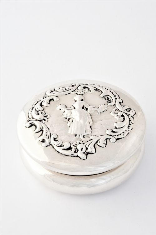 fig 2. Rare Edwardian Antique Silver Snuff Box 1904