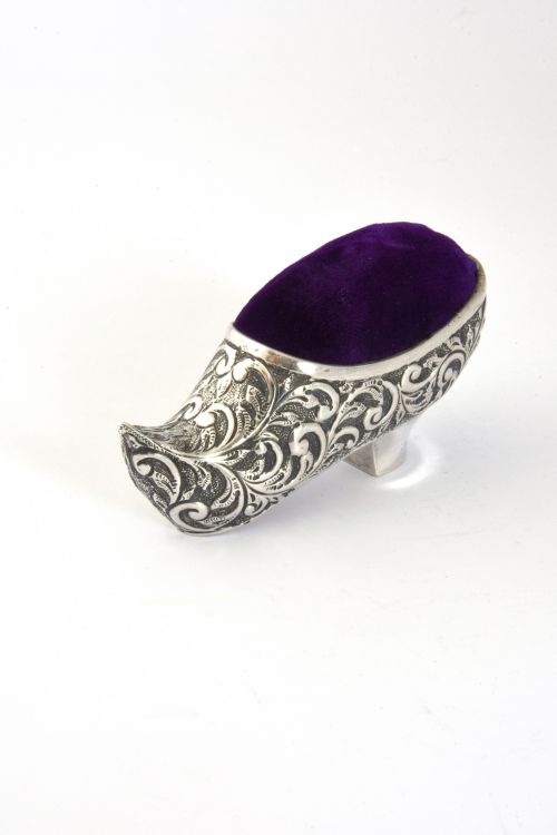 fig 2. Rare Antique Silver Pin Cushion – Shoe - Chester 1912