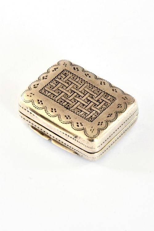 fig 2. George IV Solid Silver Vinaigrette – Thomas Shaw 1829