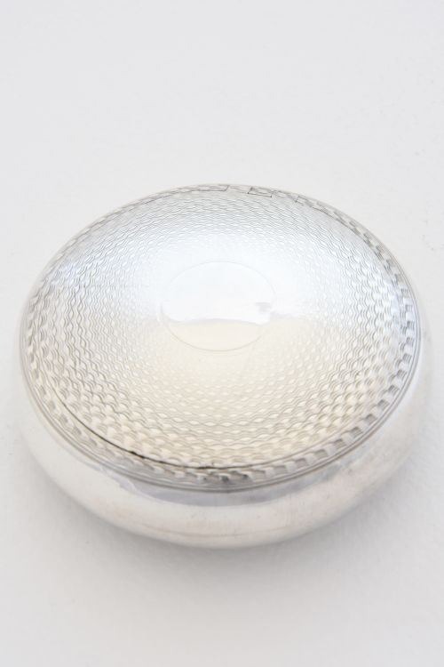 fig 1. Antique Silver Snuff Box (Squeeze-to-Open) - Chester 1905