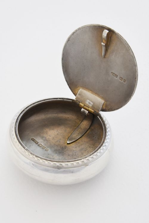 fig 2. Antique Silver Snuff Box (Squeeze-to-Open) - Chester 1905