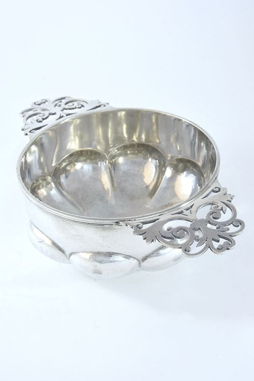 fig 3. Cased Edwardian Silver Quaich 1905