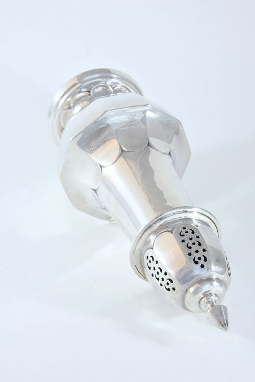fig 3. Large Edwardian Silver Sugar Shaker 1902