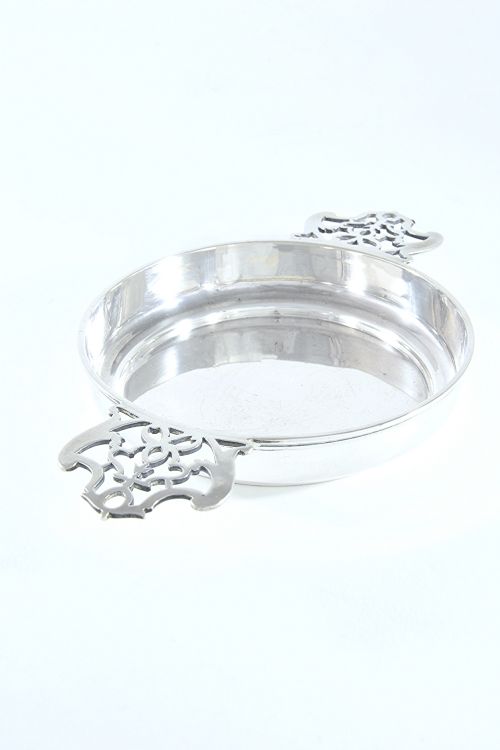 fig 1. Victorian Antique Silver Quaich 1896