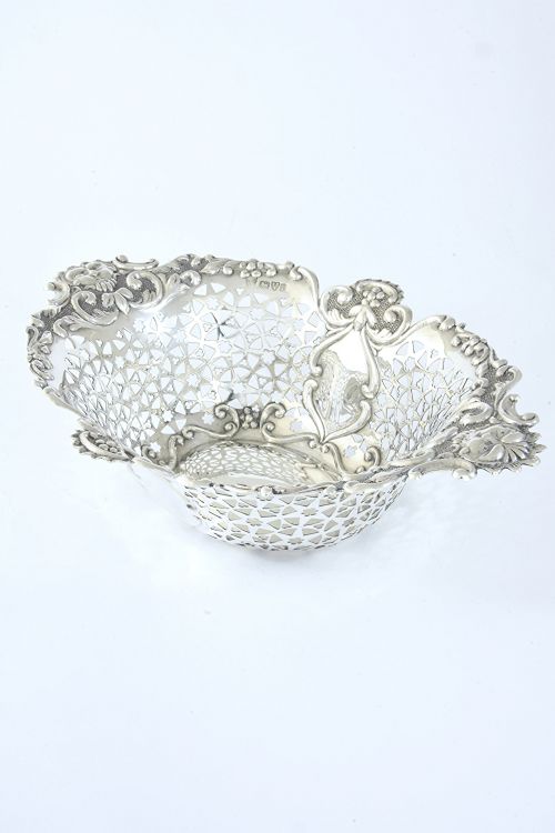 fig 1. Large Edwardian Antique Silver Basket – Chester 1905