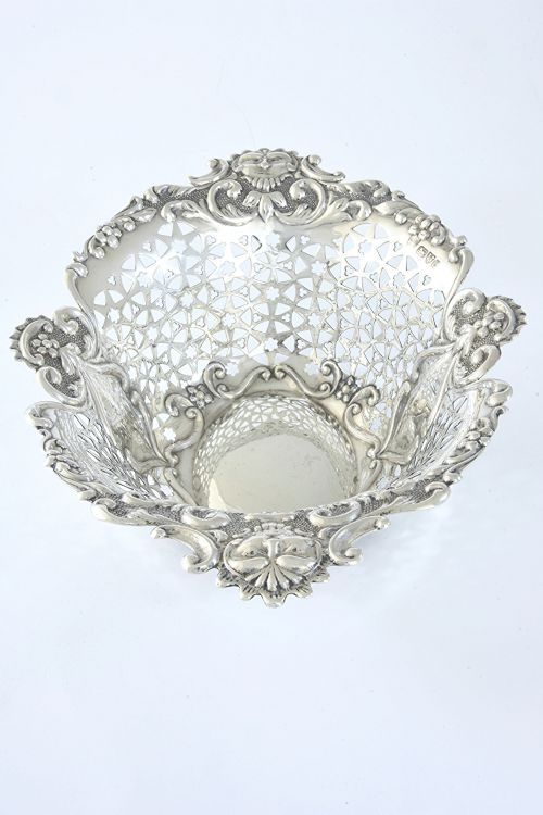 fig 3. Large Edwardian Antique Silver Basket – Chester 1905