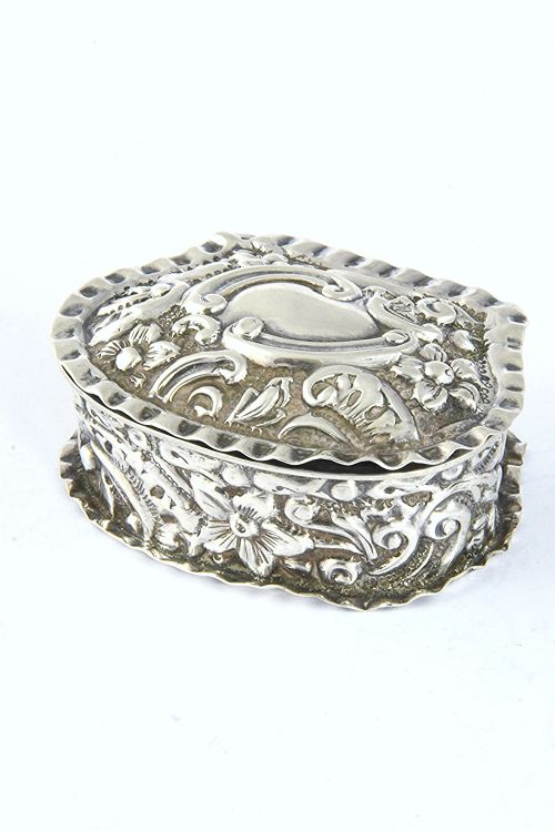 fig 2. Victorian Sterling Silver Snuff Box 1896