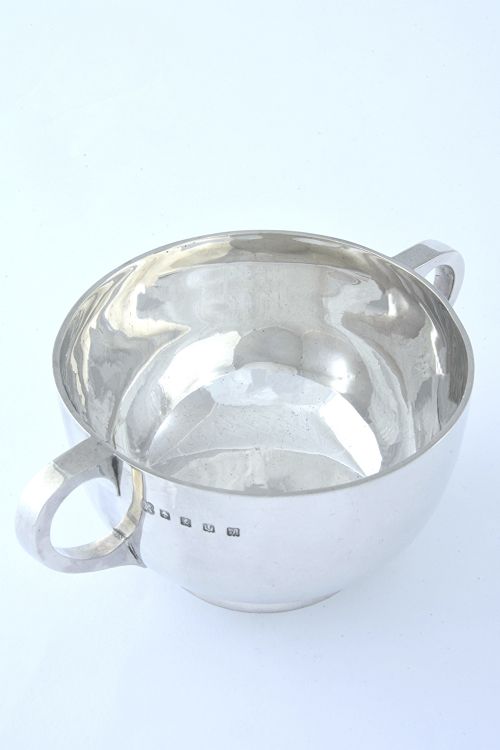 fig 1. Large Deep Scottish Silver Quaich – Glasgow 1916