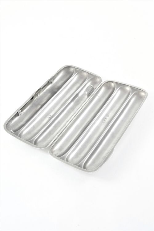 fig 2. Edwardian Silver Cigar Case (3 Cigars) 1909